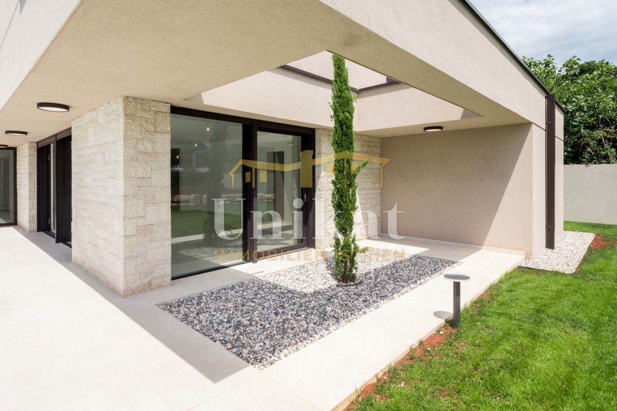 Čudovita nova vila z bazenom in savno, 303 m2 - ključ v roke